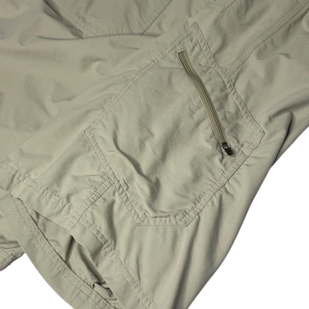 Patagonia khaki lightweight quick dry hiking shorts size 35 - Picture 10 of 12